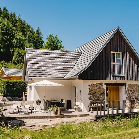 Idyllisch Gelegenes Am Baechle Host100 Direkt An Romantischem Bergbach Gelegen Prázdninový dům Hofstetten (Baden-Wurttemberg)